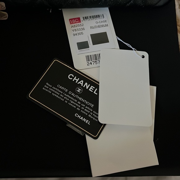 Chanel - Picture 3 of 5